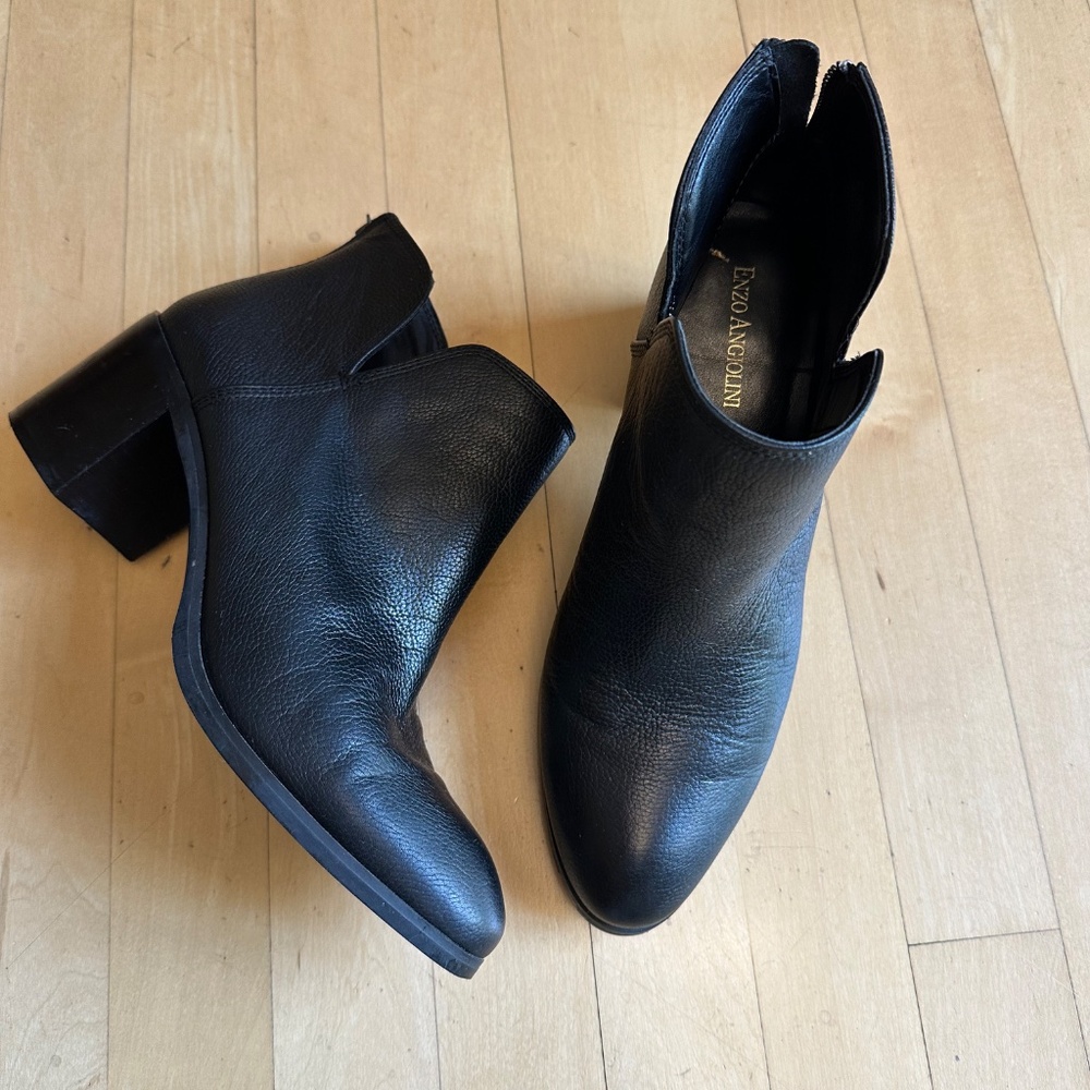 Enzo Angiolini black ankle bootie, 8.5,  G1283 - Picture 3 of 9